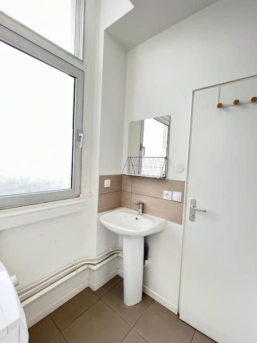 Rome - Studio Meuble A Reims Appartement Buitenkant foto